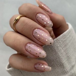 oval nail shape
